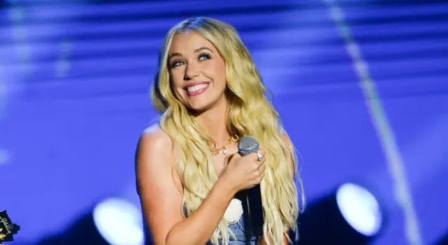 Megan Moroney performs in Hollywood^ Florida on November 14^ 2024.