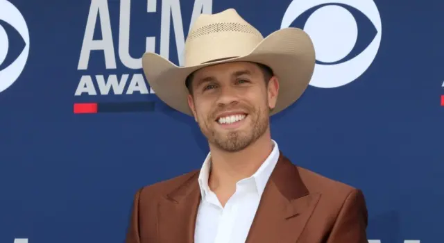 Dustin Lynch at the 54th Academy of Country Music Awards at the MGM Grand Garden Arena on April 7^ 2019 in Las Vegas^ NV