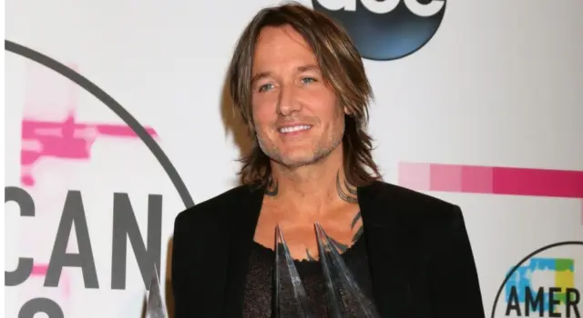 Keith Urban at the American Music Awards 2017 at Microsoft Theater on November 19^ 2017 in Los Angeles^ CA