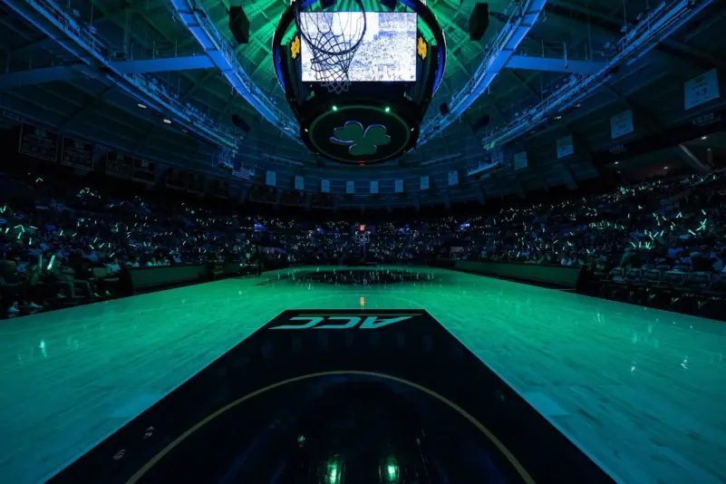 purcell-pavilion-green-light