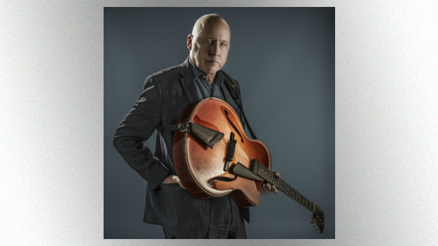 m_markknopfler630_creditderekhudson_102218