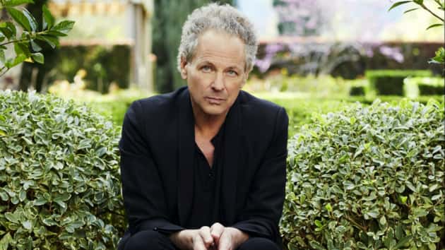 m_lindseybuckingham630_121118