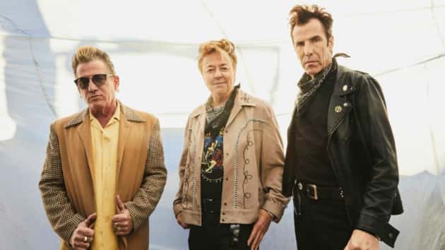 m_straycats630_creditrussharrington_092519