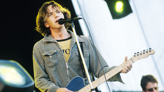 getty_eddievedder_063020