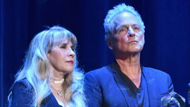 getty_stevienickslindseybuckingham630_090921