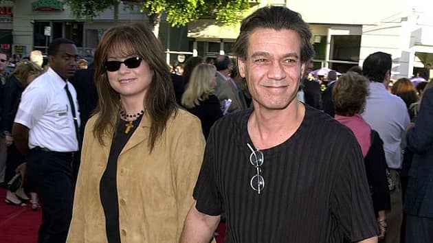 getty_valeriebertinelli26eddievanhalen630_010522