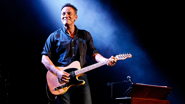 getty_bruce_springsteen_111122