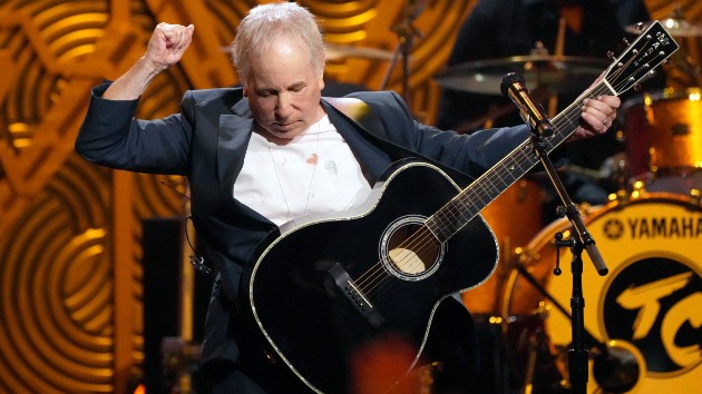 Paul Simon 'Lost Most of' Hearing in Left Ear, May Not Tour