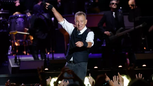 getty_brucespringsteen_09162421175