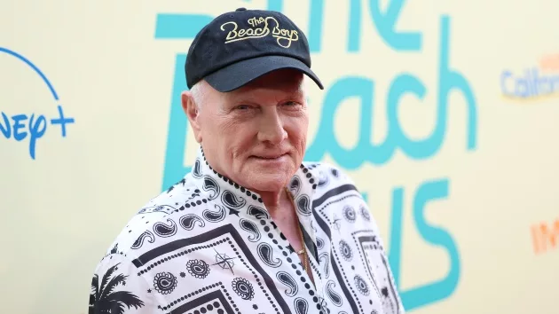 getty_beachboysmikelove_100224916173