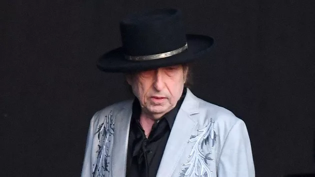 getty_bobdylan_120324127955