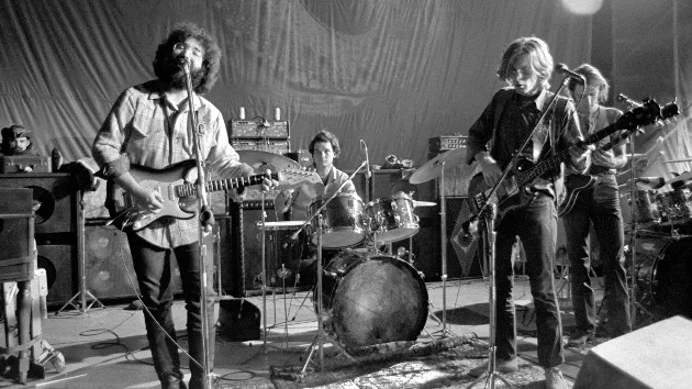 getty_thegratefuldead_121824315904