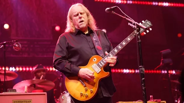 getty_warrenhaynes_123024740681