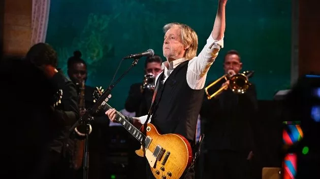 getty_paulmccartney_022025580197