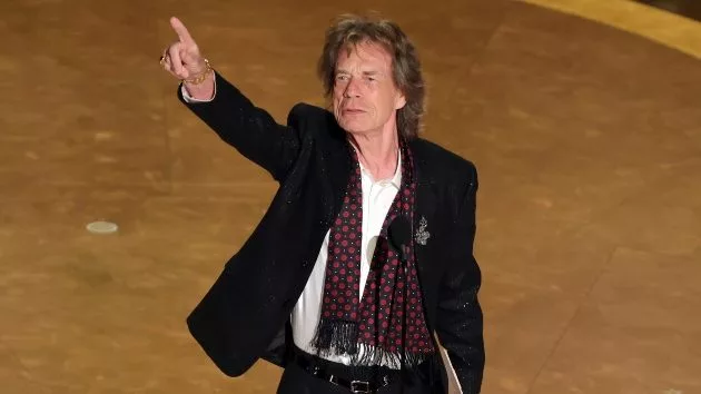 getty_mickjagger_030225504003