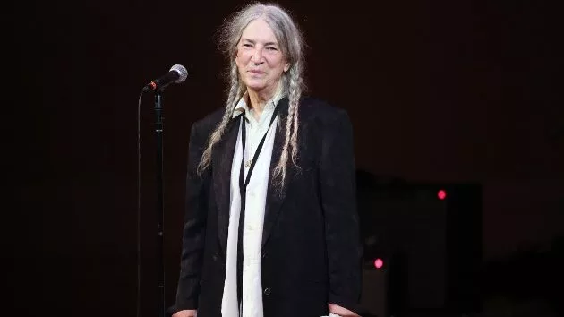 getty_pattismith_040925269618