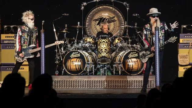 getty_zztop_041525779266