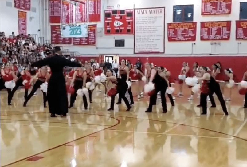 VIRAL VIDEO: #DancingPriest Father Ricardo Rivera Dances at Cardinal ...