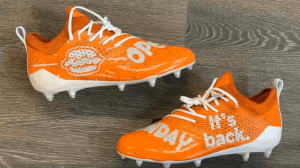 popeyes-chicken-sandwich-football-cleats-png-2