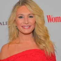 newyorkny-february04katechastainattendswomans