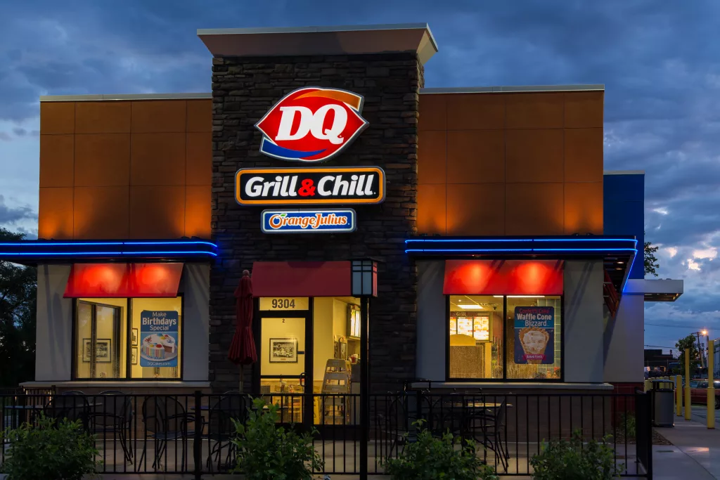 Dairy Queen Celebrates 35th Anniversary with 85cent Blizzards Big 102.1 KYBGFM