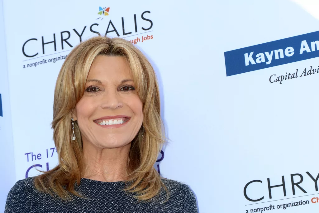 Vanna White bids an emotional goodbye to Pat Sajak | Big 102.1 KYBG-FM