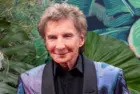Barry Manilow attends 76th Annual Tony Awards at United Palace Theatre in New York on June 11^ 2023