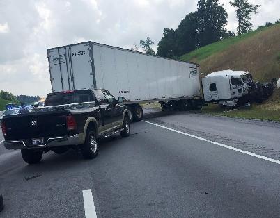 i-65-accident-with-8-cars-06-19-2