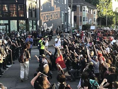 Third night of protests results in dozens of arrests in Louisville | K105
