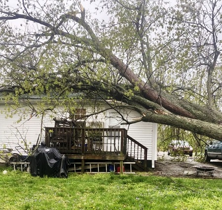 3 tornadoes touch down in Jefferson Co. 1 in Meade Co. Man killed