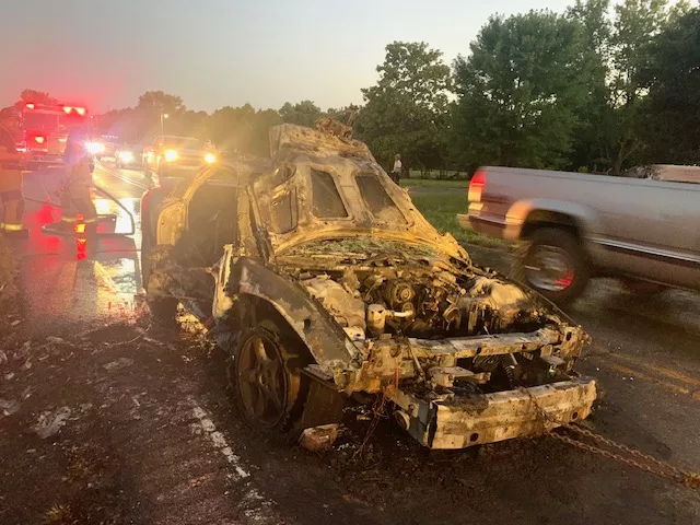 car-fire-brandenburg-rd