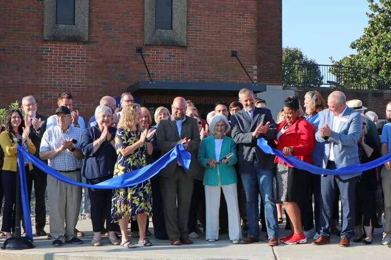 robbins-university-center-ribbon-cutting