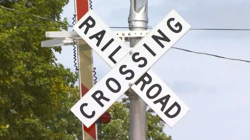 railroad-crossing-logo-2
