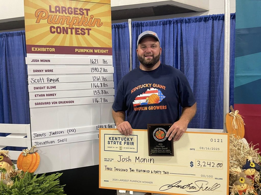 Caneyville's Josh Monin's burgeoning pumpkin dynasty wins second