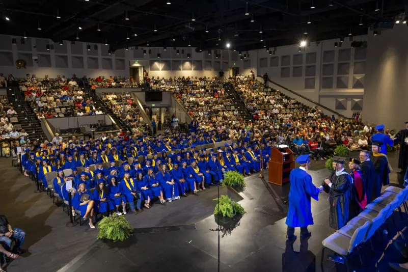 ectc-graduation-logo