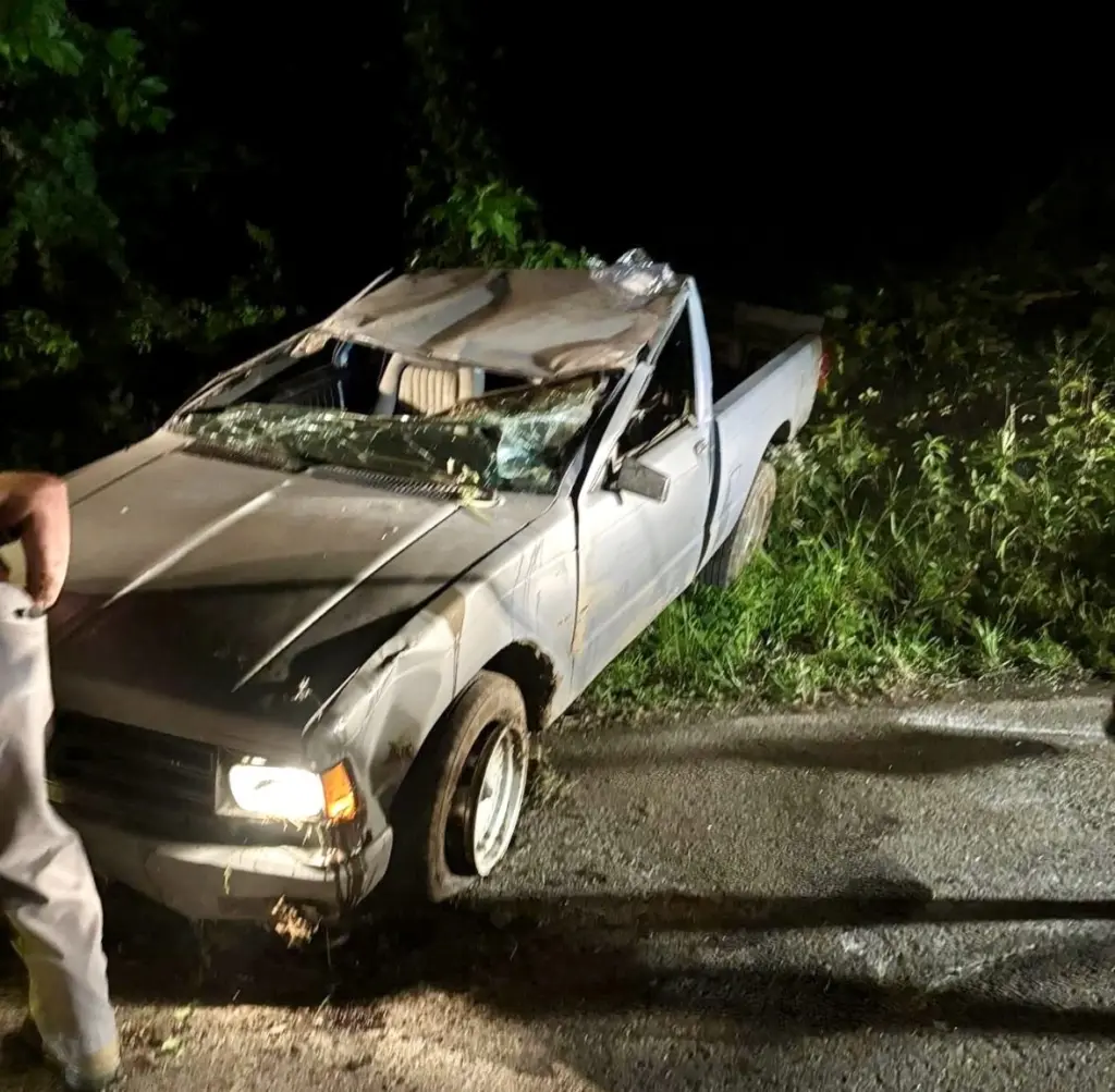 2 airlifted, several injured in multi-vehicle crash between