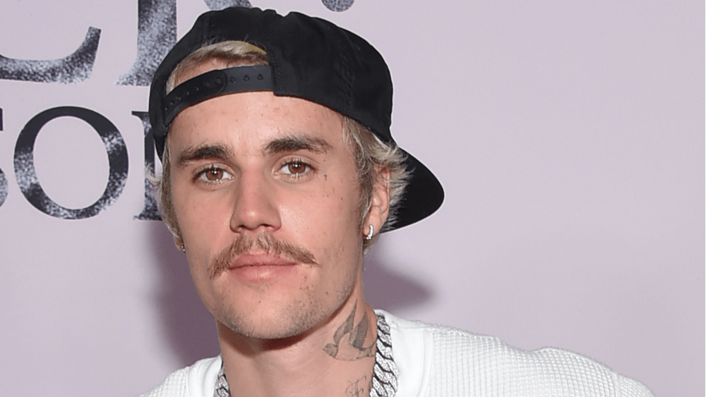 Justin Bieber Jack Harlow Tease Remix Of Whats Poppin 105 9 Klaz