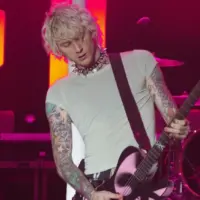 Machine Gun Kelly performs on stage at the Audacy Beach Festival. FORT LAUDERDALE^ FLORIDA - DECEMBER 4^ 2022