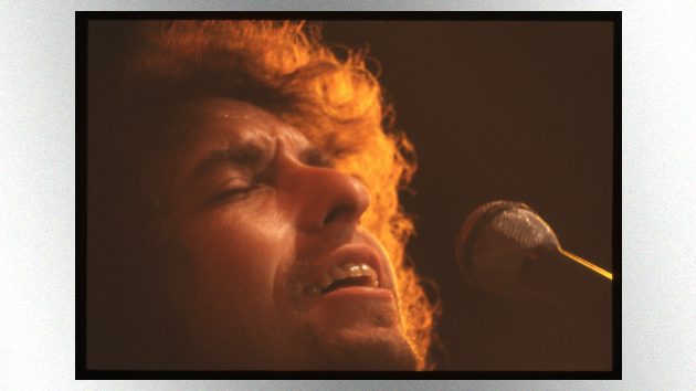 m_bobdylan630_fromtroublenomore_110117