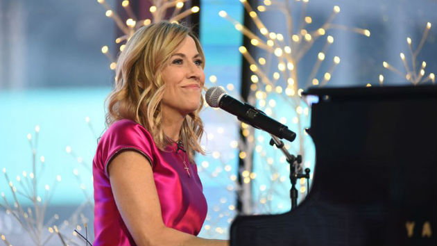 m_sherylcrowgma_121917-2