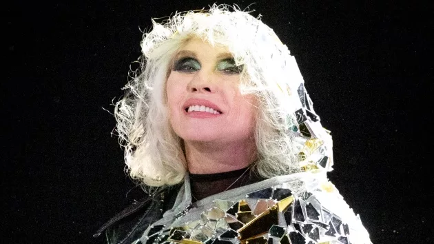 getty_blondiedebbieharry_071924489753