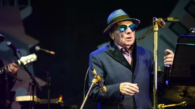 getty_vanmorrison_040925182656