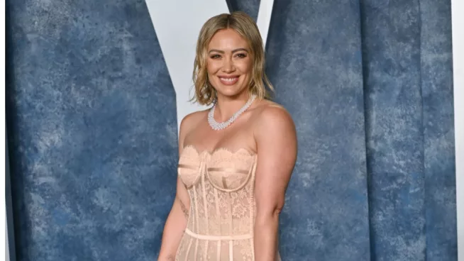 Hilary Duff at the 2023 Vanity Fair Oscar Party at the Wallis Annenberg Center. BEVERLY HILLS^ CA. March 12^ 2023