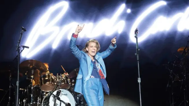 Brandi Carlile performs at the 2022 Sound on Sound Music Festival Bridgeport^ Connecticut - September 25^ 2022 Singer songwriter