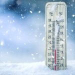 thermometer-on-snow-shows-low-temperatures-zero-low-temperatu