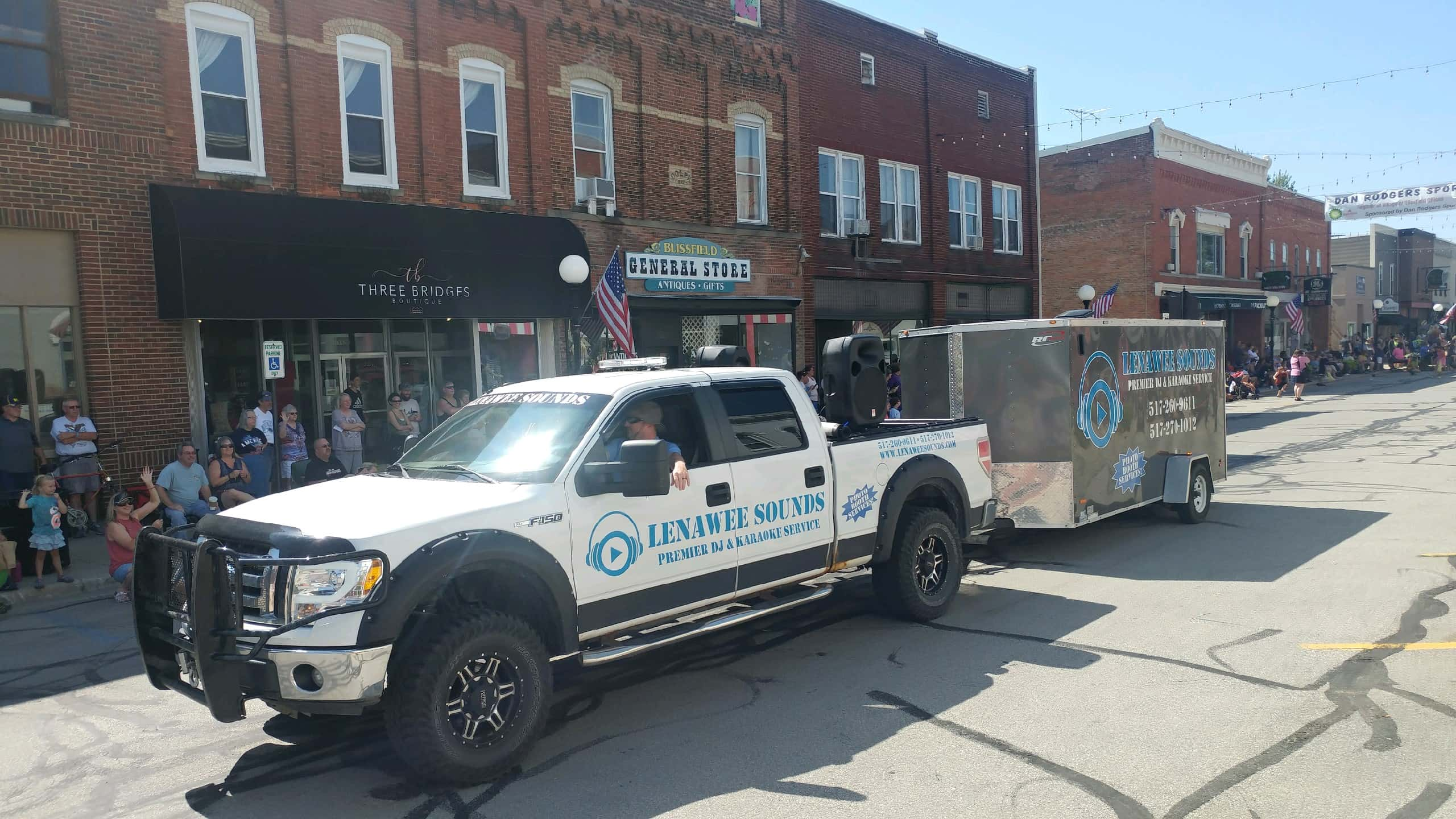 Blissfield River Raisin Festival Parade [Photos] WLENFM Radio 103.9