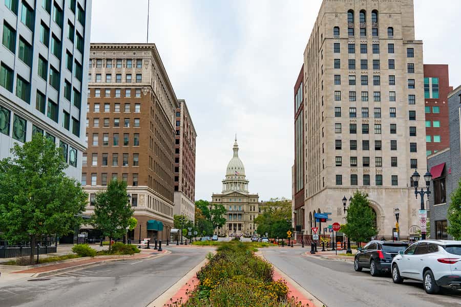 lansing-mi-september-21-2019-michigan-state-capitol-buildin