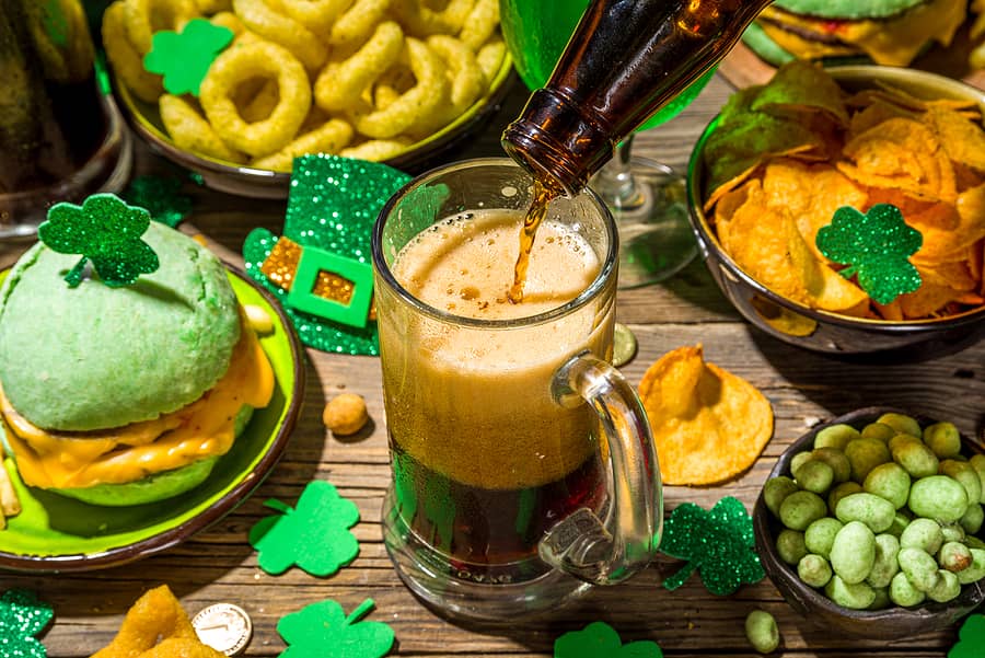st-patricks-holiday-party-food-and-beer