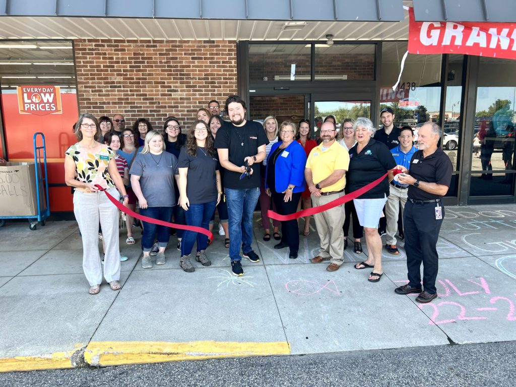 Red Mill Pet Supplies has Grand Opening at New Store Location WLENFM