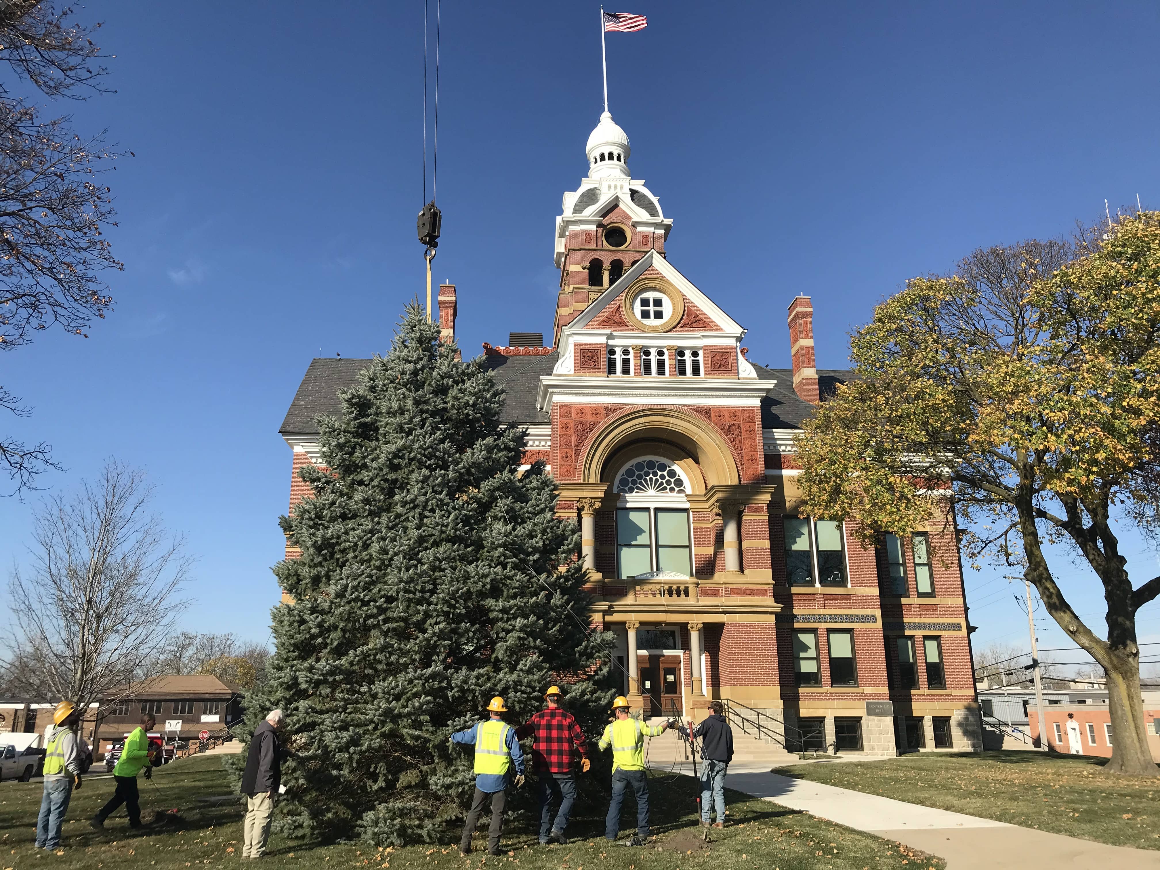 Old Lenawee County Courthouse Lawn 2022 Community Christmas